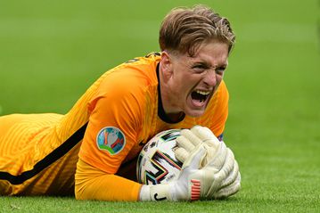 Tottenham target Everton's Jordan Pickford