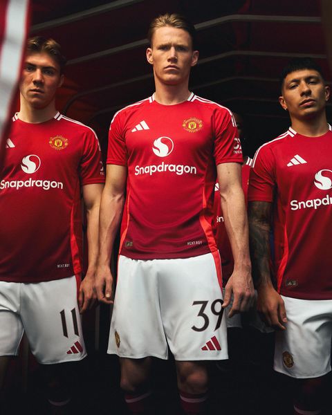 Check out the details of Manchester United's jersey for 2024/25 season modeled by Mainoo, Garnacho.