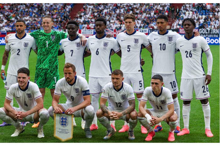 England stars escape punishment