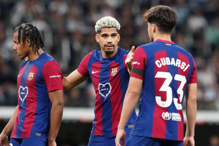 FC Barcelona, Barca s Jules Kounde, Ronald Araujo and Pau Cubarsi during La Liga match. || Image credit: Imago