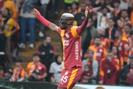Galatasaray assures Osimhen amid transfer rumours
