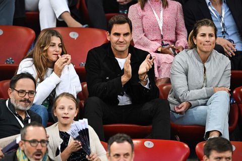 Roger Federer and family make legendary appearance at Zurich Diamond League track meet