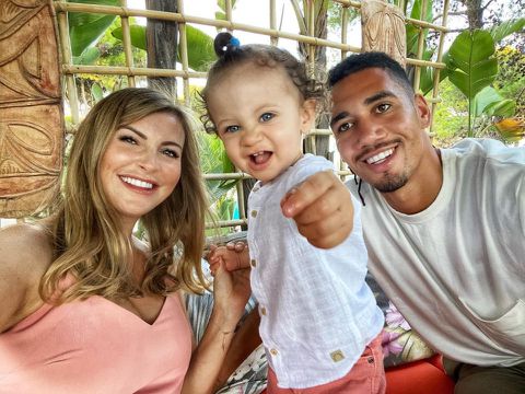 Smalling with his son Leo and wife Sam Cooke || Credit: Instagram