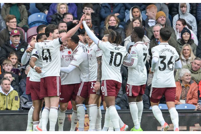 Gunners continue chase for Chelsea’s record