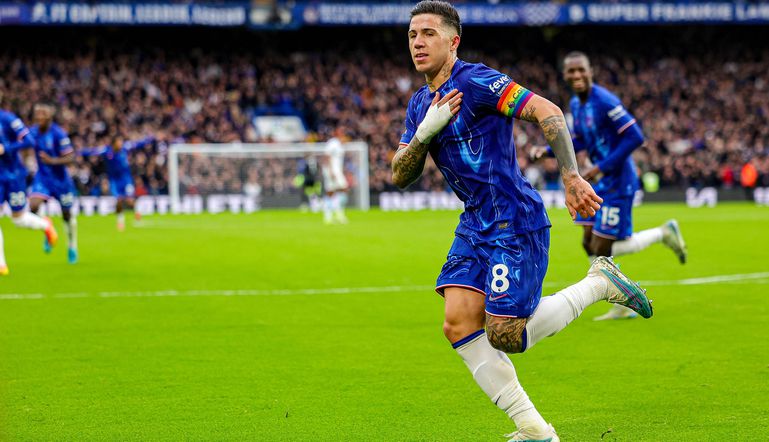 Chelsea star Enzo Fernandez celebrates his goal against Aston Villa | Imago