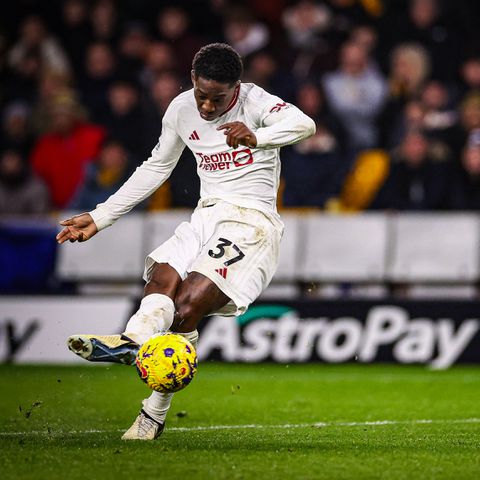 Magical moment from Kobbie Mainoo.