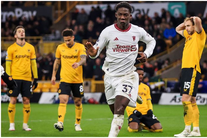 Kobbie Mainoo with his cold celebration against Wolves.