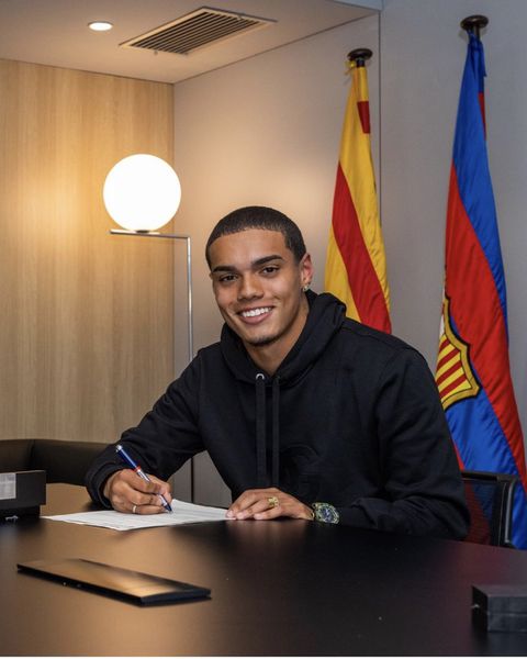 Ronaldinho's son Joao Mendes signs for Barcelona