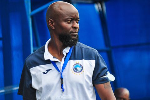 Finidi George to challenge Bendel Insurance's Odigie, 2 others for NPFL Coach of the Month award
