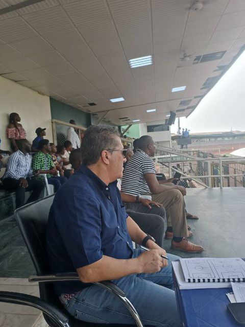 Super Eagles coach in Yenegoa for NPFL game