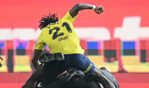 Osayi-Samuel: Fenerbahce fans sing Super Eagles star’s praises as Nigerian and other teammates stand trial