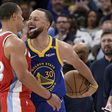 Curry cooks Memphis, Drops 52 PTS to lead Warriors to big win