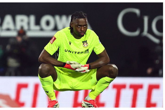 Ex-Arsenal star denies Super Eagles switch