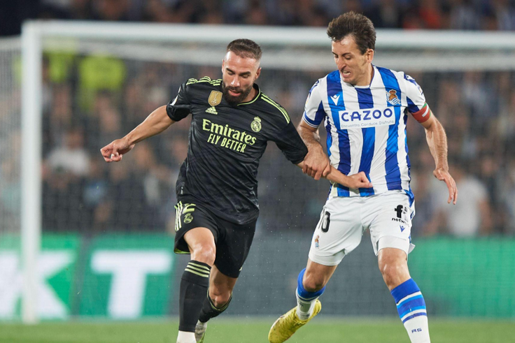 One hand on the trophy for Barcelona as Real Madrid fall to La Reale