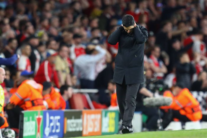 Mikel Arteta ridiculed by fans