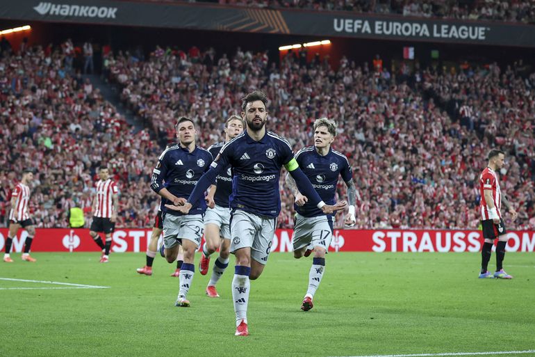 Athletic Club Bilbao v Manchester United, ManU FC, Manchester United midfielder Bruno Fernandes (8) scores a GOAL 0-2 and celebrates || Image credit: Imago
