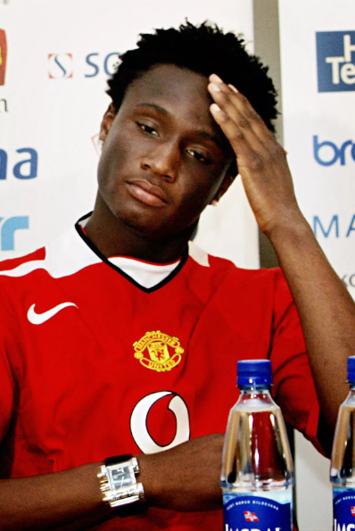 Super Eagles of Nigeria legend Mikel Obi outshines Kaka at Champions League Legends game.