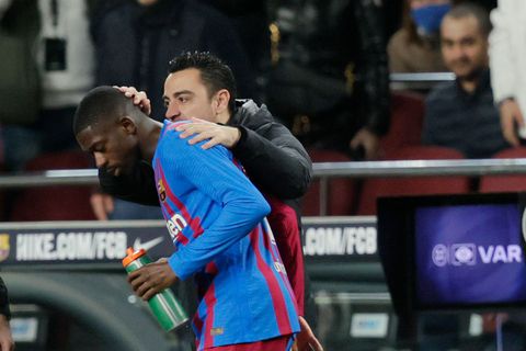 Barcelona boss Xavi Hernandez and Ousmane Dembele | Marca