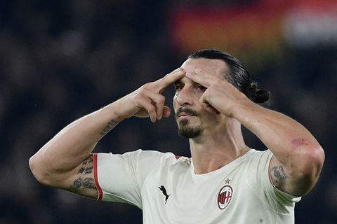 Ibrahimovic recalled to Sweden squad for World Cup qualifiers