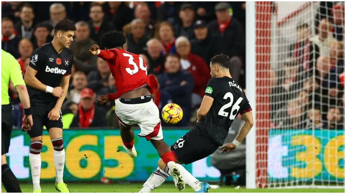 ‘Now sign a new contract’ – Forest fans urge Super Eagles star Ola Aina after his ‘thunder Balogun’ strike