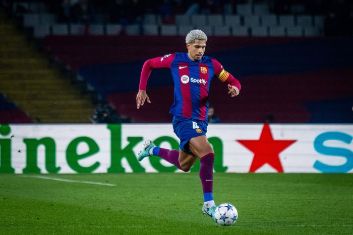 Barcelona and Uruguay defender Ronald Araujo (IMAGO)