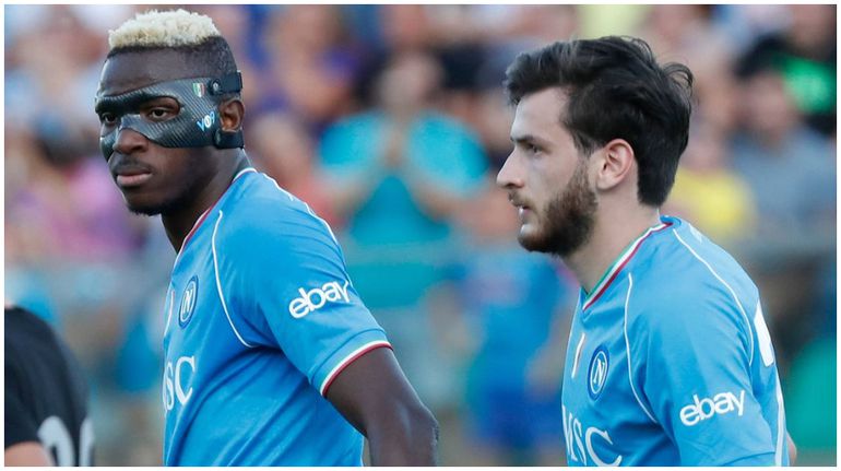 Victor Osimhen and Khvicha Kvaratskhelia (right) of Napol.