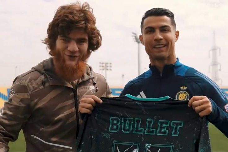 Cristiano Ronaldo watches on as Shara Magomedov loses for the 1st time