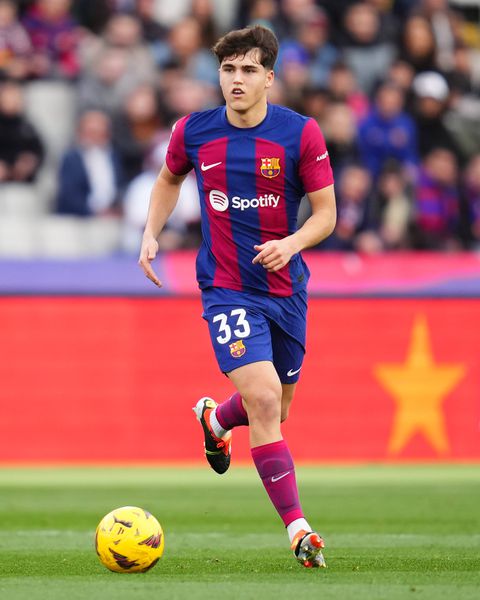 Pau Cubarsi: Barcelona teenager who caged Osimhen set for Spain Call up ...