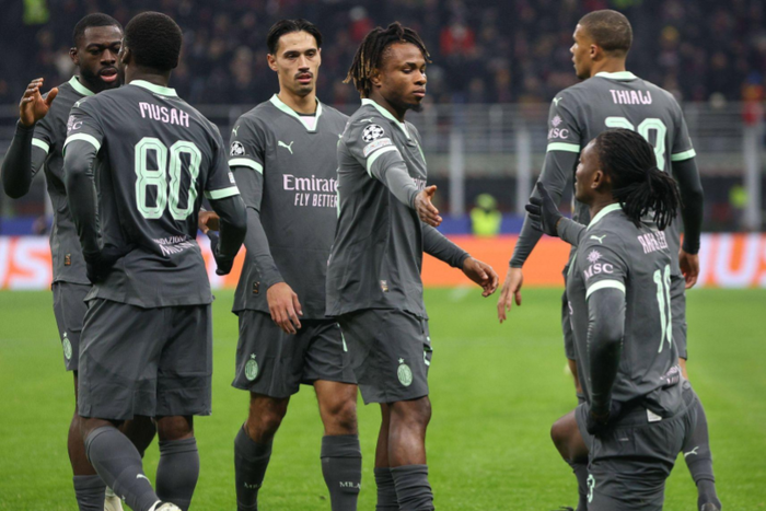 Yunus Musah, Youssouf Fofana, Tijjani Reijnders, Malick Thiaw, Samuel Chukwueze, Rafael Leao (AC Milan) scores and celebrates with teammates the 1-0 goal at 42 during soccer game AC Milan vs Crvena Zvezda, || Image credit: Imago