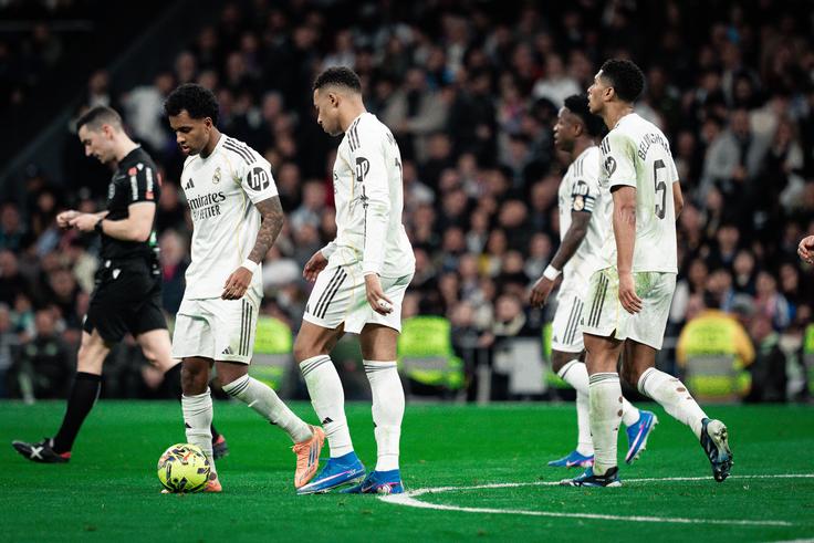 Real Madrid star ruled out of World Cup with devastating ACL injury
