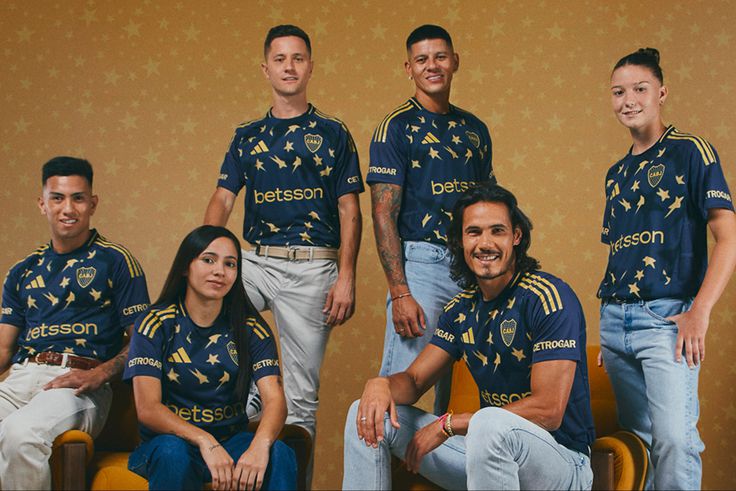 In an Iconic Celebration for their 120-year anniversary, Cavani and Herrera Model Boca Juniors Jersey.