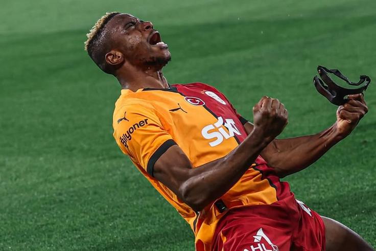 Victor Osimhen earns praise from Nigerian icons and Super Eagles teammates.