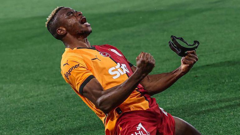 Victor Osimhen earns praise from Nigerian icons and Super Eagles teammates.