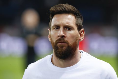 Messi prepared to earn 3 times less to leave PSG