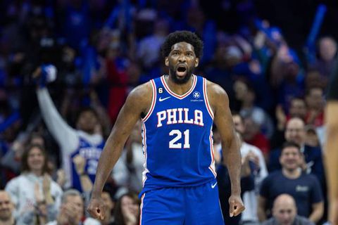 Embiid finally gets his MVP Gong