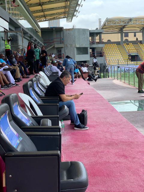 Super Eagles coach storms Lagos for NPFL Super 6