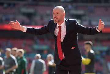 Erik ten Hag: 3 reasons Manchester United did not sack Dutch manager