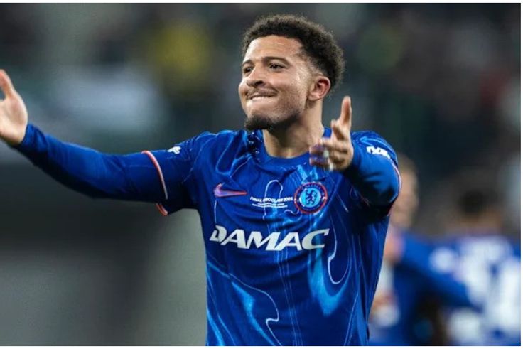 Goodbye! Chelsea pay penalty fee to send Sancho BACK to Manchester United