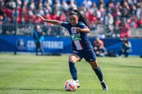 Sakina Karchaoui plays for PSG