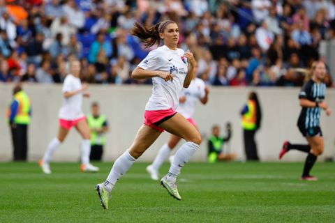 Alex Morgan plays for Diego Waves
