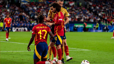 Please join Chelsea — Cucurella begs Spanish teammate to ignore Barcelona