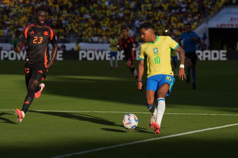 Colombia hold Brazil to top group D in final Copa America group stage match