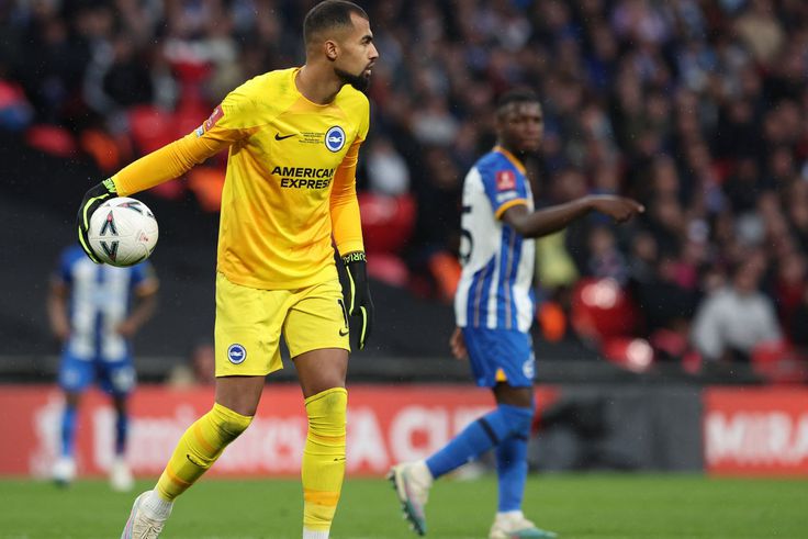 Chelsea reach agreement with Brighton for new goalkeeper as Pochettino gets competition for Kepa