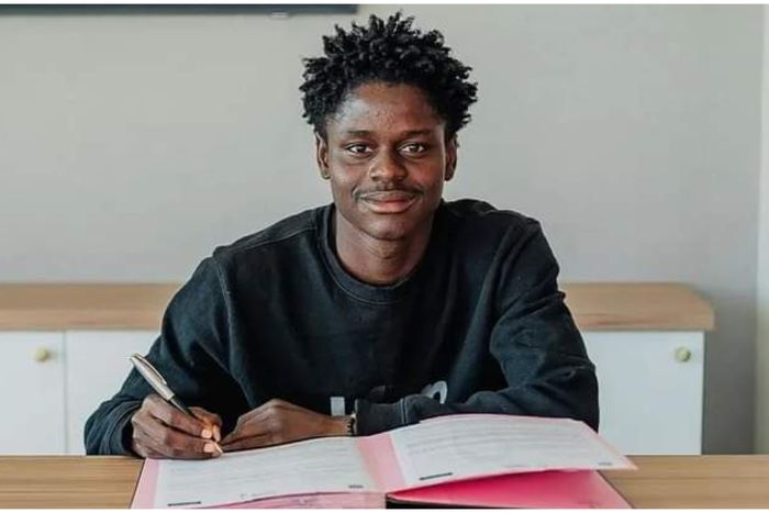 Amos Ochoche swells the number of Nigerians now in Ligue 1.