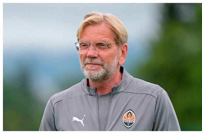 UCL club cries out following Klopp's doppelganger