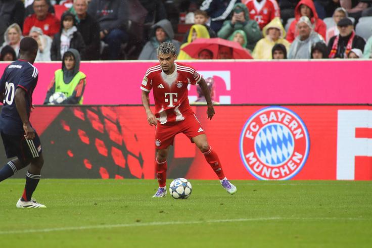 Season 2025 2026, FC Bayern Munich Olympique Lyon, Test match, Allianz Arena Luis Diaz