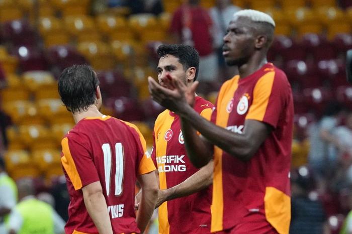 Galatasaray fans lose their minds after leaking three goals again despite Super Eagles star's masterclass