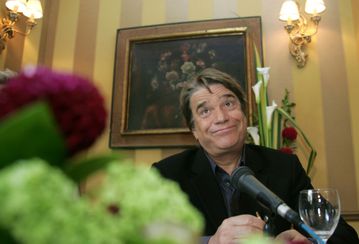 Bernard Tapie: French tycoon, politician, actor and rogue