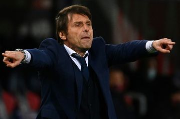 Vitesse Arnhem the visitors for Conte's Tottenham debut