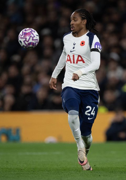 Djed Spence in action || Imago